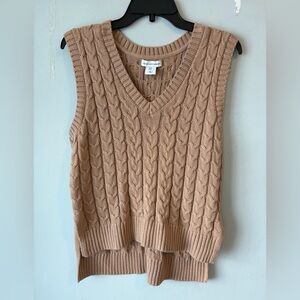 cupcakes & cashmere V-Neck Cable Knit Sweater Vest - Brown